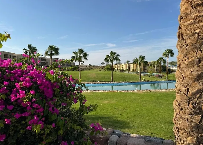 Apartment Golf Hights Luxury Apartment- Brand New