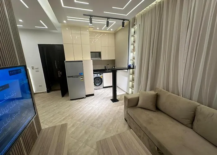 Apartment Golf Hights Luxury Apartment- Brand New *