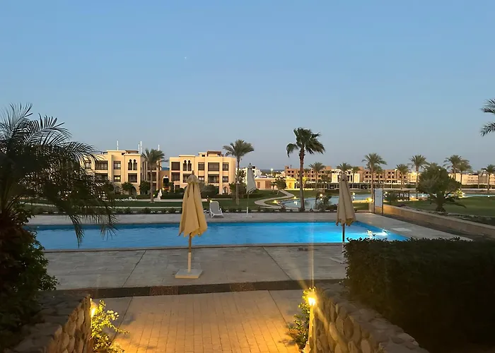 Apartment Golf Hights Luxury Apartment- Brand New